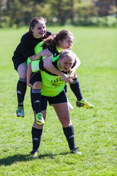 Bild 28 - Frauen SV Frisia 03 Risum Lindholm - Heider SV : Ergebnis: 8:0